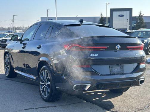 2021 BMW X6 xDrive40i