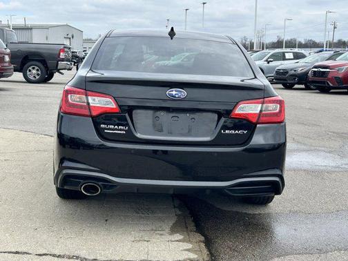 Crystal Black Silica 2019 Subaru Legacy Limited