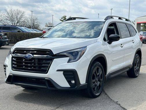 Crystal White Pearl 2025 Subaru Ascent Onyx Edition Touring 7-Passenger