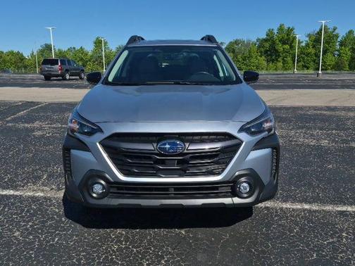 Ice Silver Metallic 2024 Subaru Outback Premium