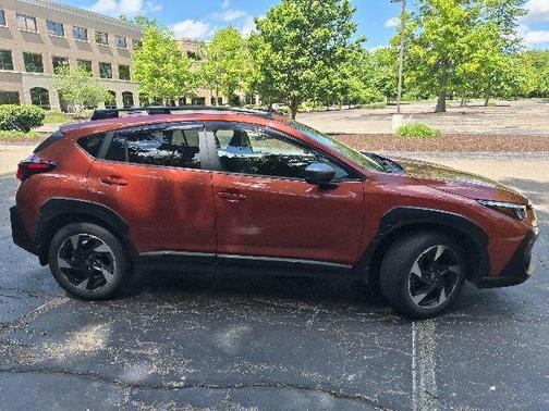 Sun Blaze Pearl 2024 Subaru Crosstrek Limited
