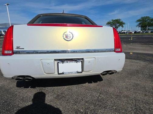 White Lightning 2006 Cadillac DTS Base