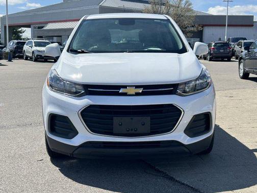Summit White 2020 Chevrolet Trax LS