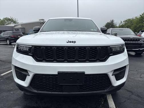 2022 Jeep Grand Cherokee Altitude 4x4