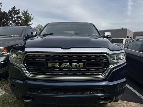 2021 RAM 1500 Limited Crew Cab 4x4 57' Box