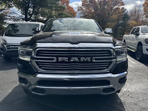 2021 RAM 1500 Laramie Crew Cab 4x4 57' Box