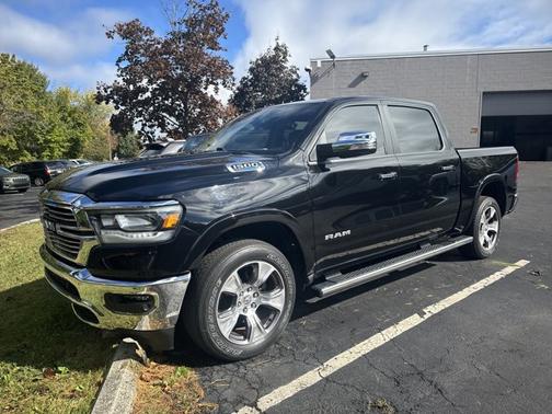 2021 RAM 1500 Laramie Crew Cab 4x4 57' Box