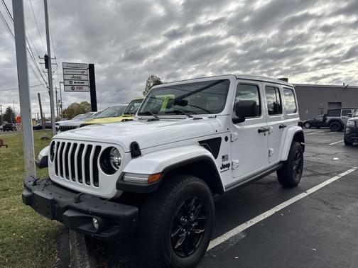 2023 Jeep Wrangler 4-Door Freedom 4x4