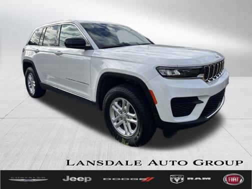 2024 Jeep Grand Cherokee Laredo 4x4