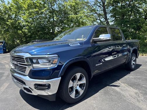 2022 RAM 1500 Laramie Crew Cab 4x4 57' Box