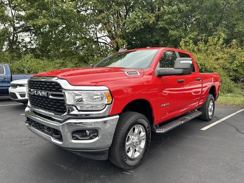 2024 RAM 2500 Big Horn Crew Cab 4x4 64' Box