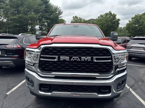 2024 RAM 2500 Big Horn Crew Cab 4x4 64' Box