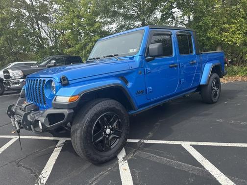 2022 Jeep Gladiator Sport S 4x4