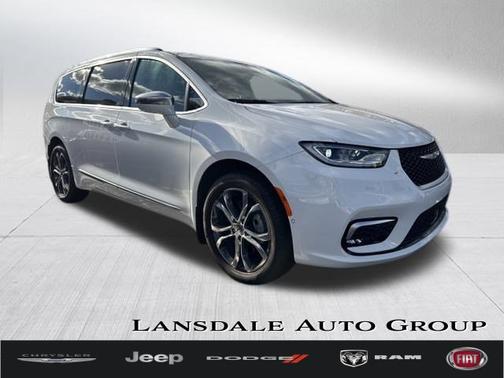 2024 Chrysler Pacifica Pinnacle AWD