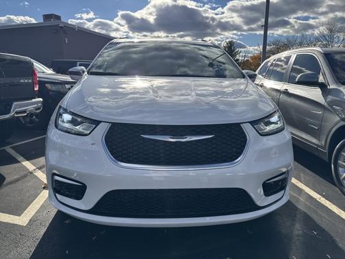 2024 Chrysler Pacifica Pinnacle AWD