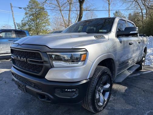 2021 RAM 1500 Big Horn Crew Cab 4x4 57' Box