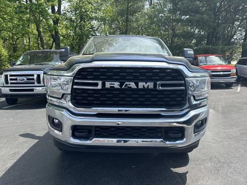 2024 RAM 2500 Big Horn Crew Cab 4x4 64' Box