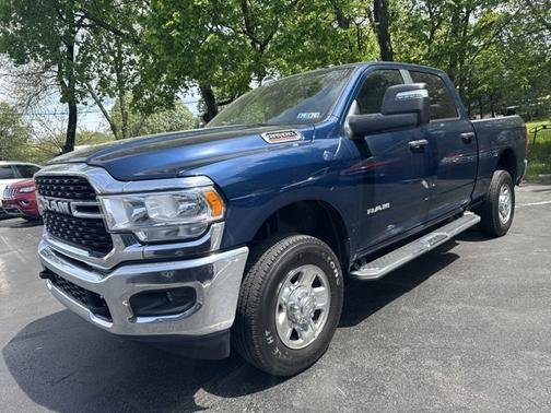 2024 RAM 2500 Big Horn Crew Cab 4x4 64' Box