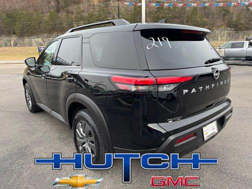 2025 Nissan Pathfinder SV 4WD