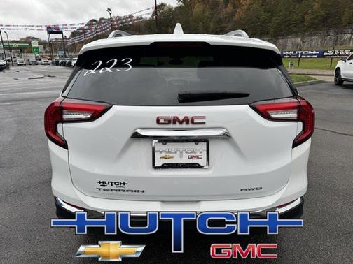 2024 GMC Terrain SLT