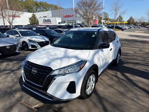 2023 Nissan Kicks S