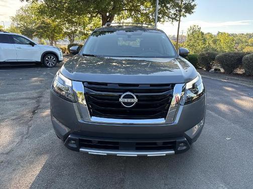 Gun Metallic 2025 Nissan Pathfinder Platinum