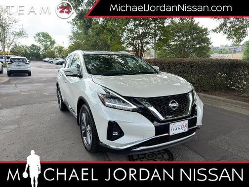 White 2022 Nissan Murano Platinum
