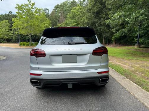 2017 Porsche Cayenne Platinum Edition