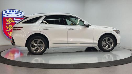 Uyuni White 2026 Genesis GV70 2.5T
