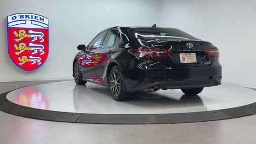 2024 Toyota Camry Hybrid XLE