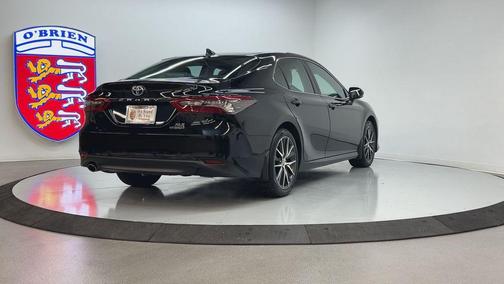 2024 Toyota Camry Hybrid XLE