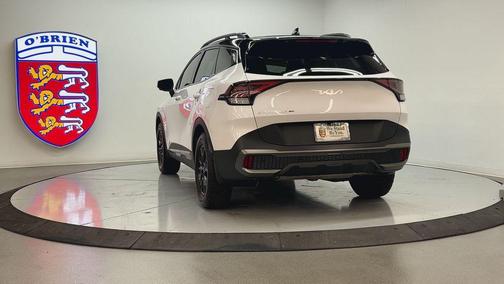 Glacier White Pearl/Ebony Black Roof 2024 Kia Sportage S