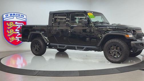 Black Clearcoat 2022 Jeep Gladiator Sport