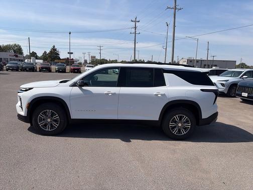 Summit White 2027 Chevrolet Traverse LT