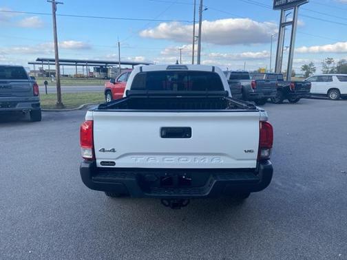 2018 Toyota Tacoma SR5