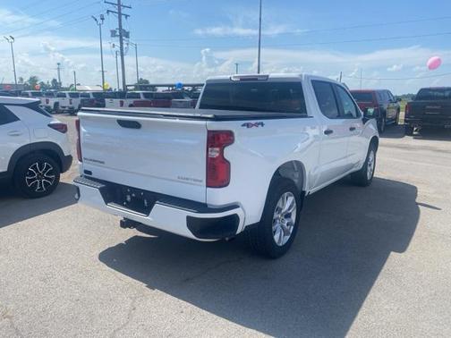 2022 Chevrolet Silverado 1500 Custom