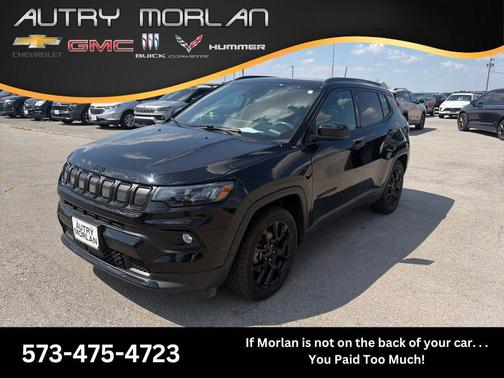 Diamond Black Crystal Pearlcoat 2022 Jeep Compass Latitude