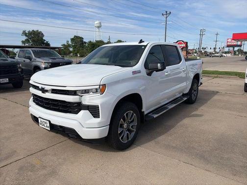 Summit White 2026 Chevrolet Silverado 1500 RST