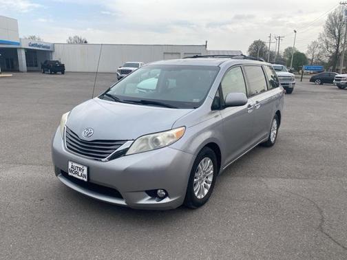 2012 Toyota Sienna XLE