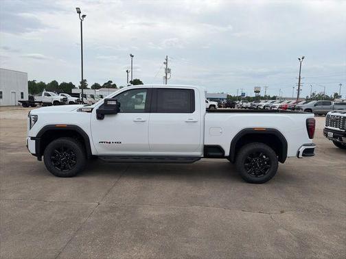 Summit White 2026 GMC Sierra 2500 AT4