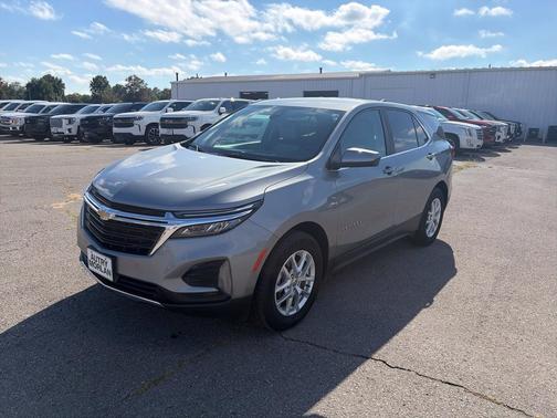 Sterling Gray Metallic 2023 Chevrolet Equinox LT