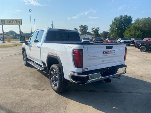 2025 GMC Sierra 2500 SLT