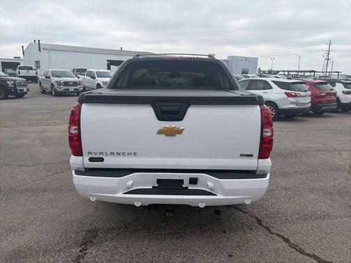 Summit White 2012 Chevrolet Avalanche 1500 LT