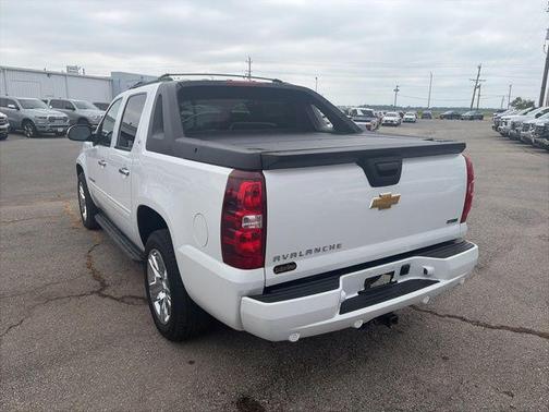 Summit White 2012 Chevrolet Avalanche 1500 LT