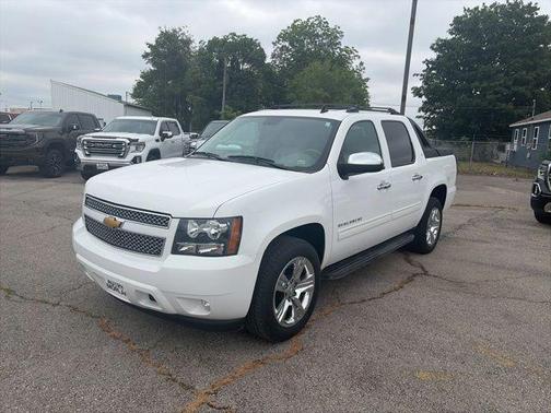 Summit White 2012 Chevrolet Avalanche 1500 LT