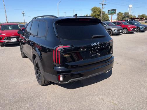 Ebony Black 2024 Kia Telluride SX-Prestige X-Line