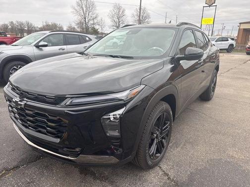 Mosaic Black Metallic 2026 Chevrolet Trax FWD ACTIV