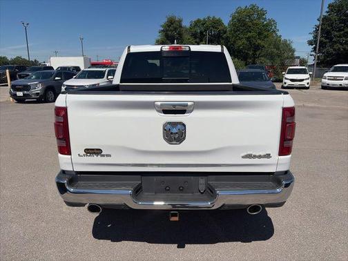 Ivory White Tri-Coat Pearlcoat 2022 RAM 1500 Limited