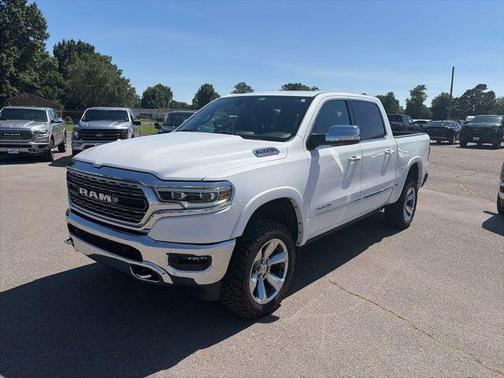 Ivory White Tri-Coat Pearlcoat 2022 RAM 1500 Limited