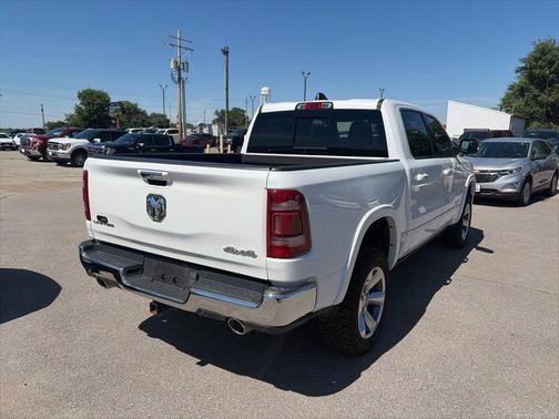 Ivory White Tri-Coat Pearlcoat 2022 RAM 1500 Limited